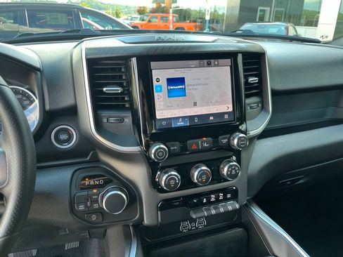 New 2026 RAM 1500 Express AWD/4WD image 9