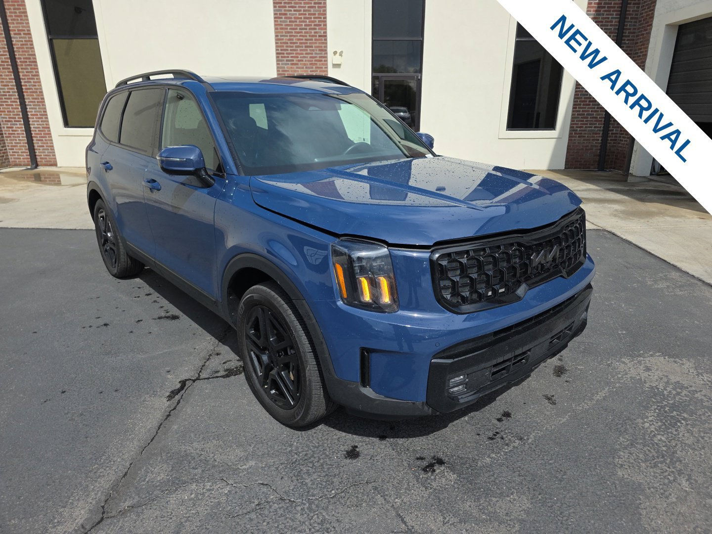 Used 2024 Kia Telluride SX X-Line AWD/4WD image 1