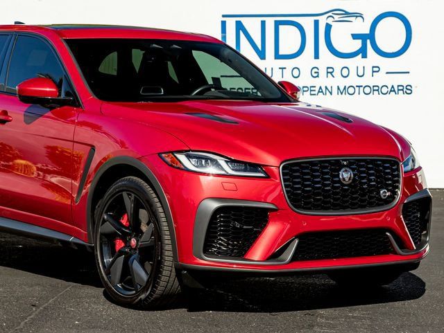 Used 2022 Jaguar F-PACE SVR AWD/4WD image 5