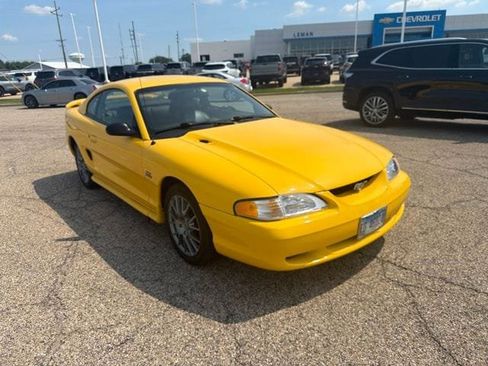 Used 1995 Ford Mustang Coupe RWD image 2