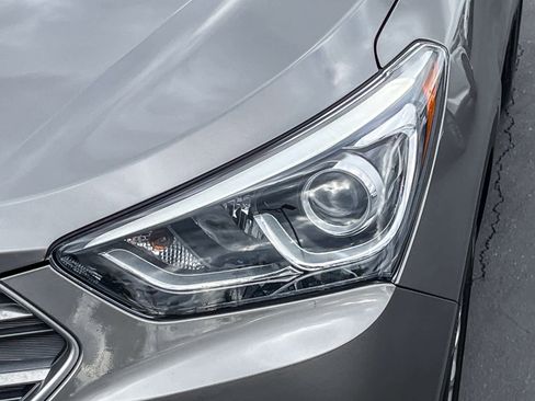 Used 2017 Hyundai Santa Fe Sport 2.0T image 7