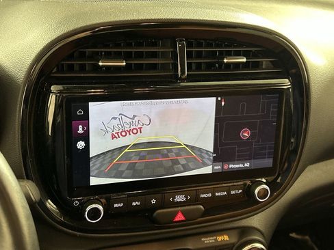 Used 2025 Kia Soul EX image 17