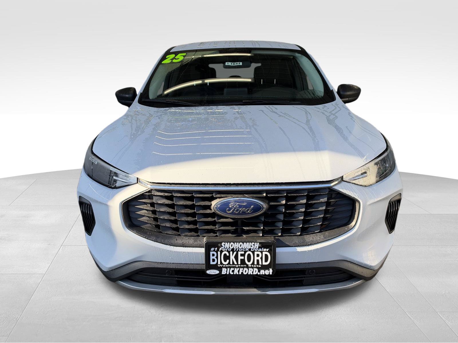 Used 2025 Ford Escape Active AWD/4WD image 2