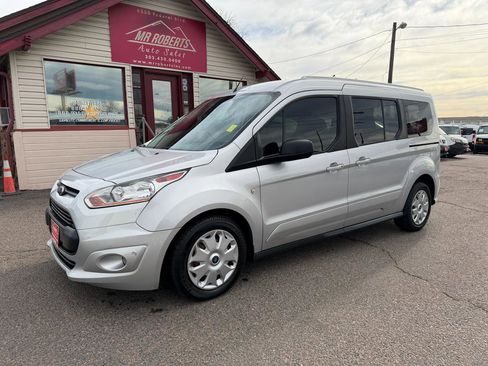 Used 2018 Ford Transit Connect XLT image 4