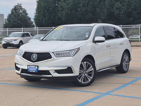 Used 2017 Acura MDX SH-AWD w/ Technology Package image 2