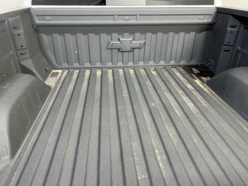 Used 2024 Chevrolet Silverado 1500 LTZ w/ LTZ Premium Package AWD/4WD image 26
