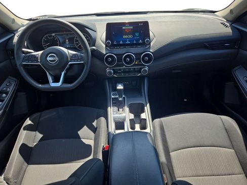 Used 2024 Nissan Sentra SV FWD image 9