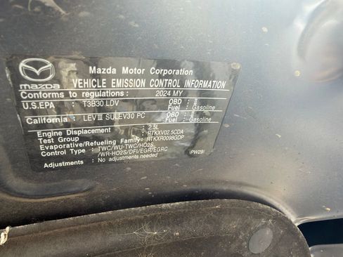 Used 2024 MAZDA MAZDA3 s FWD image 12