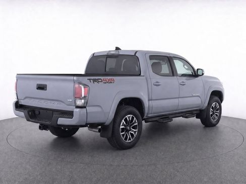 Used 2020 Toyota Tacoma TRD Sport AWD/4WD image 6