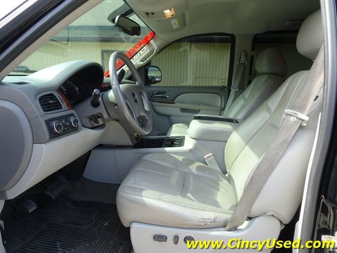 Used 2011 Chevrolet Silverado 1500 LTZ w/ LTZ Plus Package AWD/4WD image 11