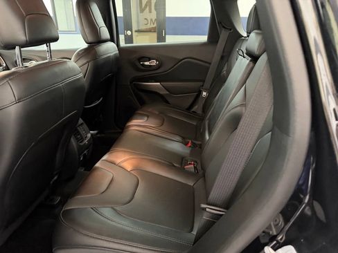 Used 2022 Jeep Cherokee Latitude Lux AWD/4WD image 16