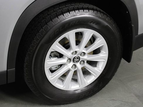 Used 2025 Toyota Grand Highlander FWD image 12