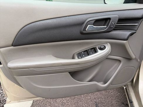 Used 2014 Chevrolet Malibu LS FWD image 14