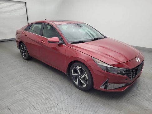 Used 2022 Hyundai Elantra SEL w/ Convenience + Premium Package FWD image 11