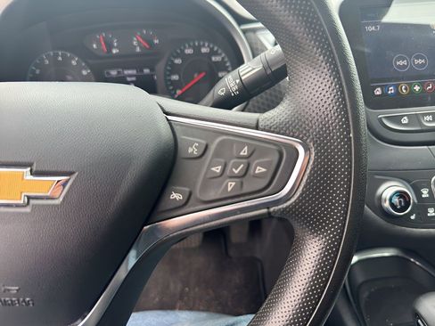 Used 2023 Chevrolet Malibu LT FWD image 21