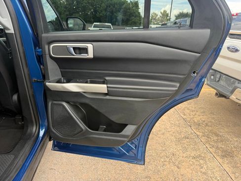 Used 2020 Ford Explorer XLT w/ Equipment Group 202A RWD image 18