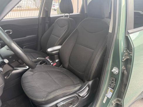 Used 2014 Kia Soul + w/ Eco Package image 12