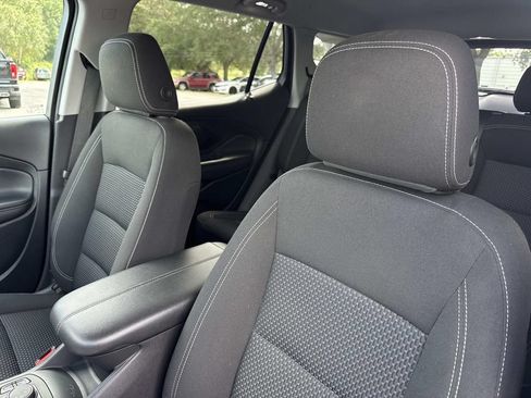 Used 2022 GMC Terrain SLE w/ Driver Convenience Package FWD image 21