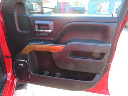 Used 2018 Chevrolet Silverado 2500 LTZ w/ Duramax Plus Package image 46