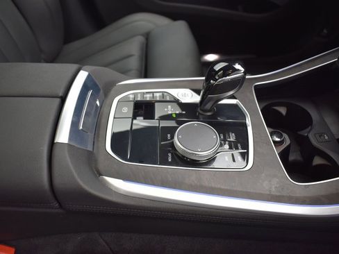 Used 2022 BMW X5 sDrive40i w/ Premium Package image 28