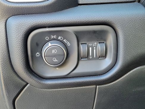 Used 2024 RAM 2500 Laramie w/ Safety Group image 20