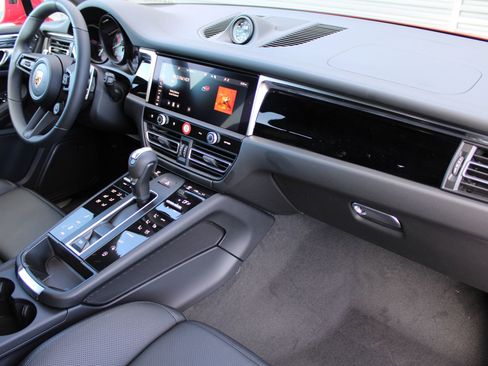 New 2026 Porsche Macan S image 26
