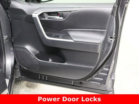 Certified 2025 Toyota RAV4 XLE image 37