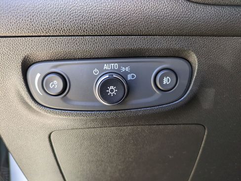 Certified 2021 Buick Encore GX Select image 22