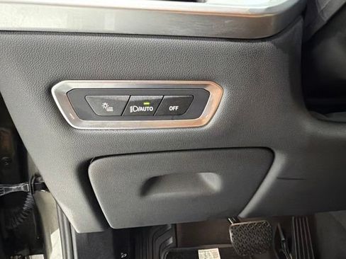 Used 2024 BMW X7 xDrive40i w/ Parking Assistance Package AWD/4WD image 27