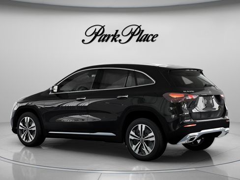 Used 2026 Mercedes-Benz GLA 250 4MATIC image 12