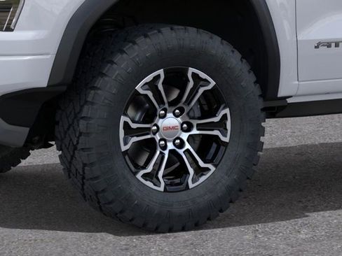 New 2025 GMC Canyon AT4 image 9