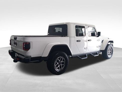 Used 2026 Jeep Gladiator Rubicon AWD/4WD image 5