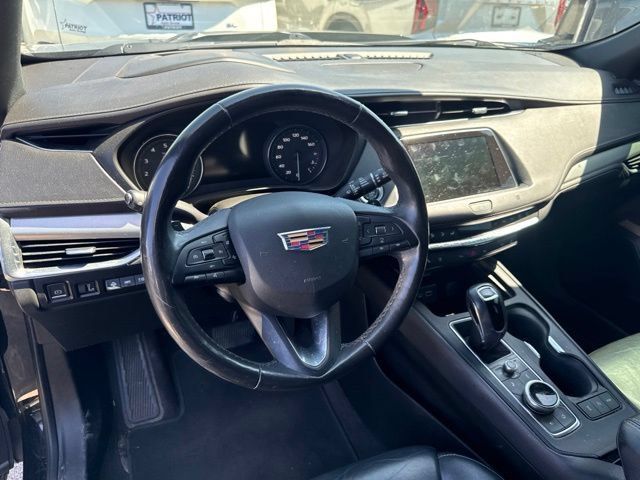 Used 2019 Cadillac XT4 Premium Luxury FWD image 14