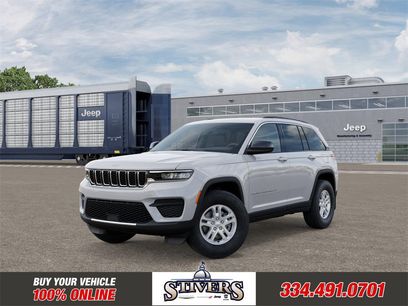 New 2025 Jeep Grand Cherokee Laredo w/ MOPAR Finishing Package