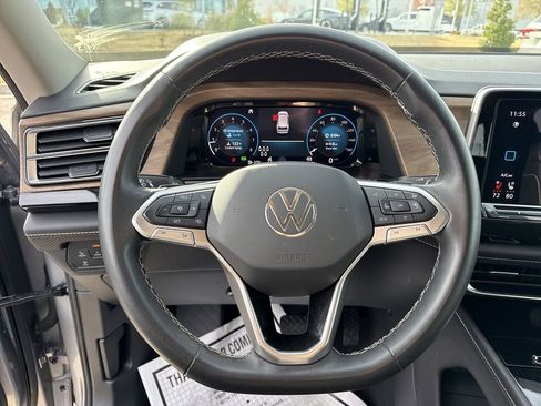 Used 2024 Volkswagen Atlas SE image 34