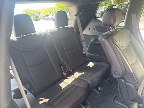 Used 2020 Cadillac XT6 Premium Luxury AWD/4WD image 12