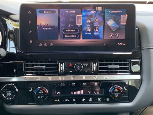 New 2026 Nissan Pathfinder SL w/ SL Premium Package FWD image 13