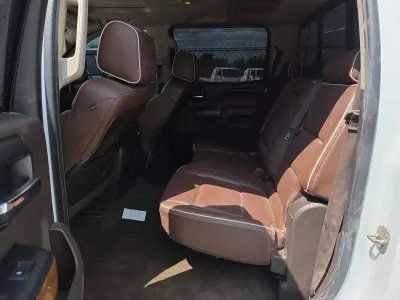 Used 2015 Chevrolet Silverado 2500 High Country AWD/4WD image 8