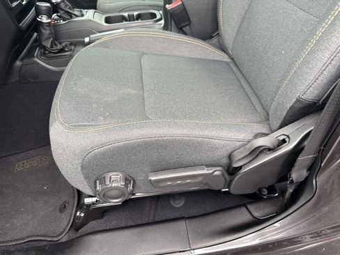 Used 2025 Jeep Wrangler Unlimited Sahara w/ Safety Group image 18