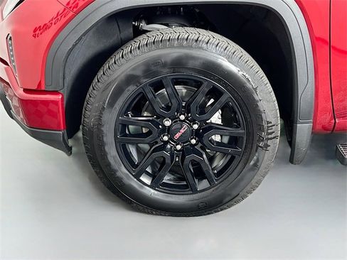Used 2024 GMC Sierra 1500 Elevation image 26