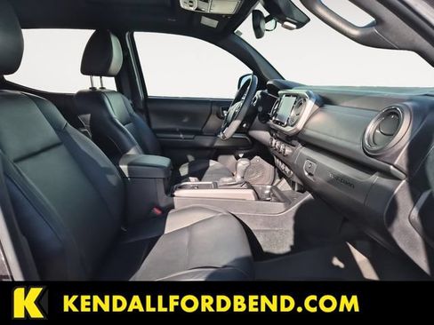 Used 2023 Toyota Tacoma Limited w/ Nightshade Package AWD/4WD image 15
