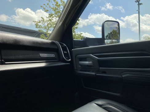 Used 2019 RAM 2500 Big Horn w/ Towing Technology Group AWD/4WD image 18