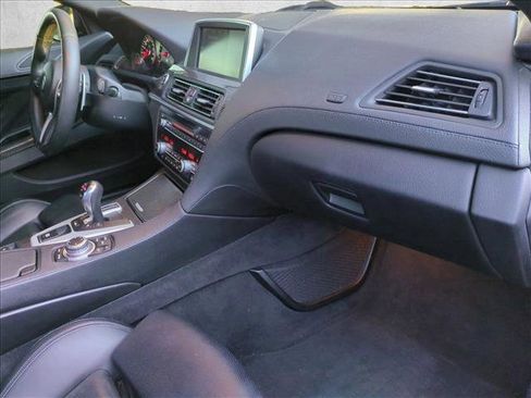 Used 2013 BMW M6 Convertible image 20