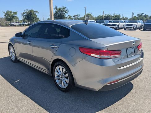 Used 2018 Kia Optima EX image 6