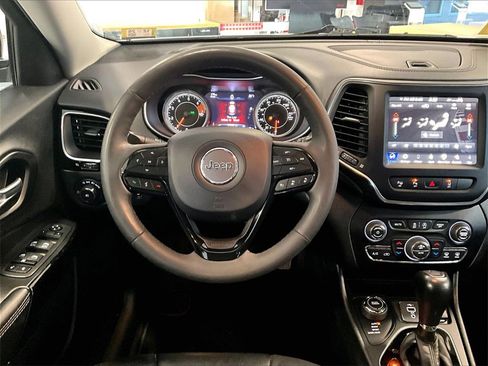 Used 2023 Jeep Cherokee Altitude Lux image 17