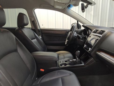 Used 2019 Subaru Outback 2.5i Limited AWD/4WD image 21
