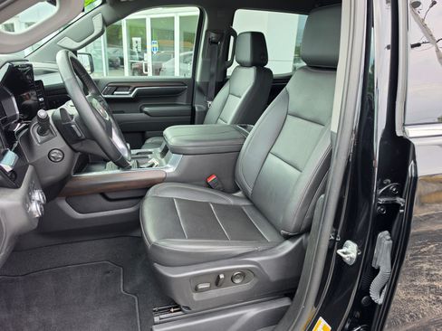 Used 2023 GMC Sierra 1500 SLT w/ SLT Premium Plus Package AWD/4WD image 10