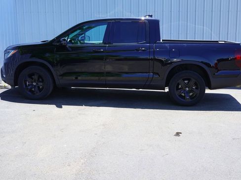 Used 2023 Honda Ridgeline Black Edition image 3