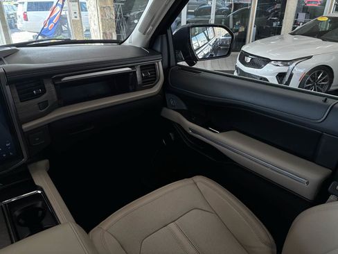 Used 2023 Ford Expedition Max Limited AWD/4WD image 44