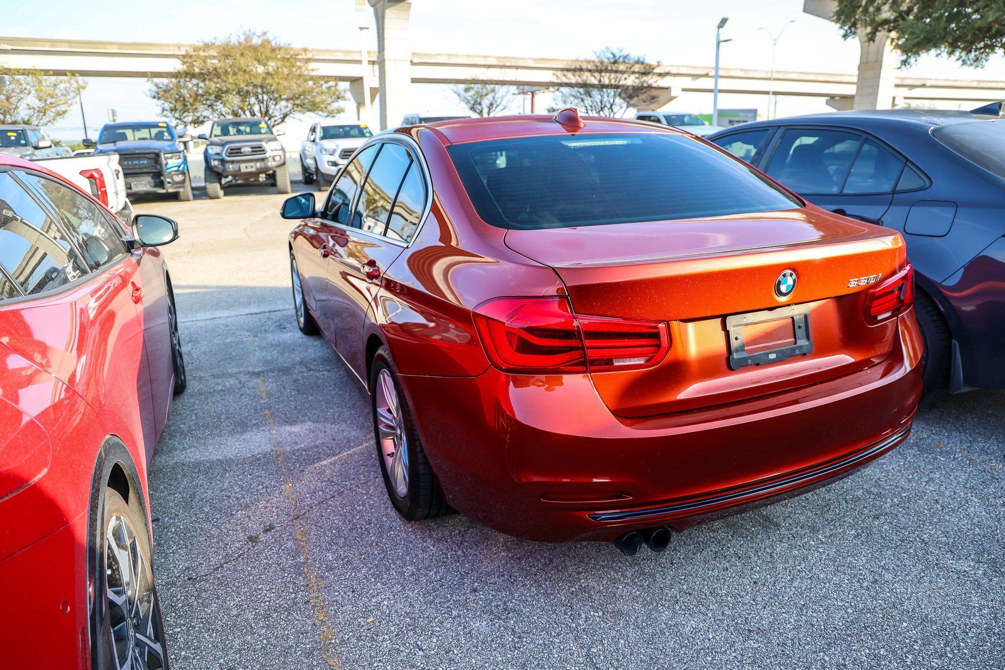 Used 2018 BMW 330i Sedan RWD image 9
